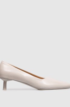 Бежевые кожаные туфли Retro