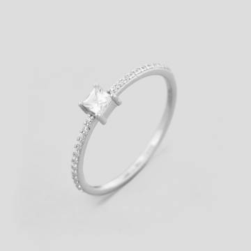 Серебряное кольцо Minimal 10703-16 16 Серебряное кольцо Minimal 10703-16 16
