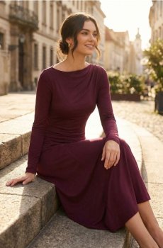 Максі сукня з драпіруванням і віскозою - буряковий