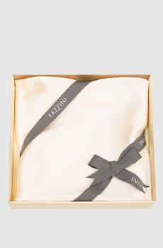 Бежевая наволочка из шелка