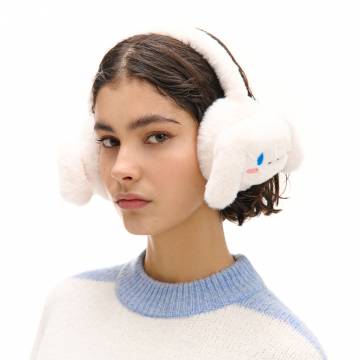 Cropp - Пухнасті теплі навушники Cinnamoroll - кремовий Cropp - Пухнасті теплі навушники Cinnamoroll - кремовий