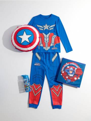 Подушка Avengers - червоний