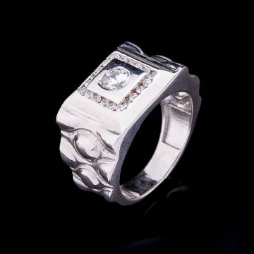 Серебряная печатка с фианиты 111011 Серебряная печатка с фианиты 111011