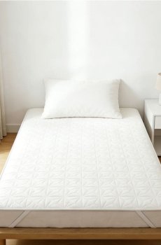 Водонепроникний чохол на матрац - білий