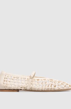 Кожаные балетки цвета айвори с плетением