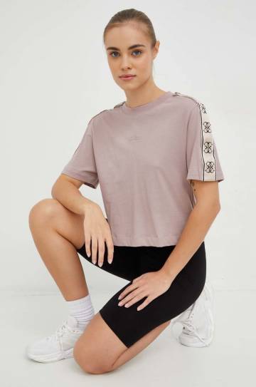 Хлопковая футболка Guess цвет фиолетовый Хлопковая футболка Guess цвет фиолетовый