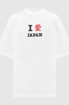 Белая футболка с принтом