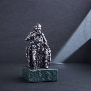 Серебряная фигура ручной работы "Еврейский портной в очках за работой" сер00050 Серебряная фигура ручной работы "Еврейский портной в очках за работой" сер00050