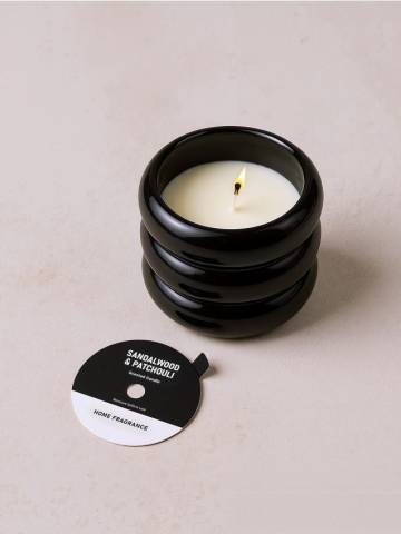 Ароматична свічка Sandalwood & Patchouli - чорний Ароматична свічка Sandalwood & Patchouli - чорний
