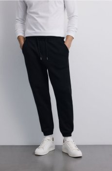 Reserved - Спортивні штани regular fit - чорний - 463EF-99X