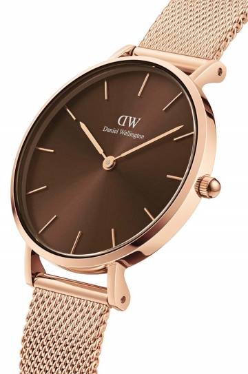 Часы Daniel Wellington PETITE AMBER женские цвет золотой Часы Daniel Wellington PETITE AMBER женские цвет золотой
