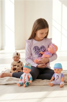 Лялька з аксесуарами - різнобарвний