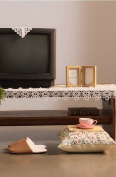 Наволочка з квітковим візерунком - кремовий