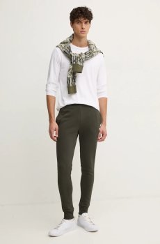 Спортивные штаны Lacoste