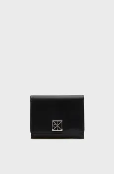 Женский черный кожаный кошелек EMBLEM HW MEDIUM Черный ONESIZE Calvin Klein LV04F1082G