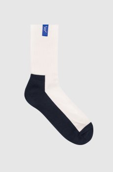 Белые носки с нашивкой логотипа