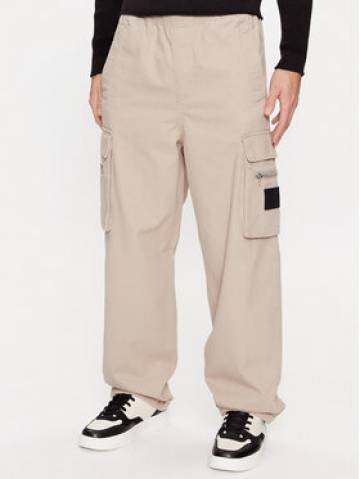 Calvin Klein Jeans Штани з тканини J30J324444 Бежевий Relaxed Fit Calvin Klein Jeans Штани з тканини J30J324444 Бежевий Relaxed Fit
