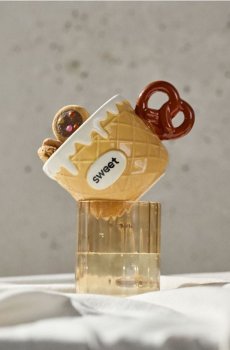 Чашка у формі вафлі з написом sweet - різнобарвний