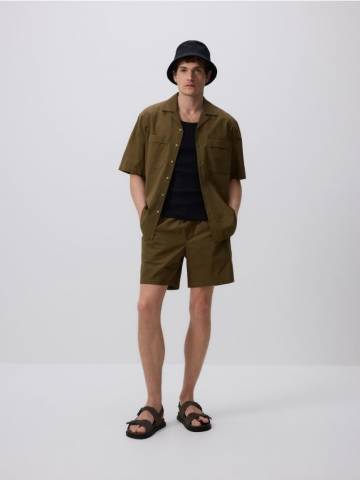 Reserved - MEN`S SHORTS - пильно-зелений - 9382N-97X Reserved - MEN`S SHORTS - пильно-зелений - 9382N-97X