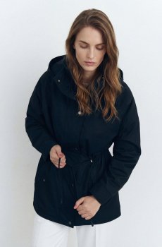 Чорна куртка-парка з капюшоном