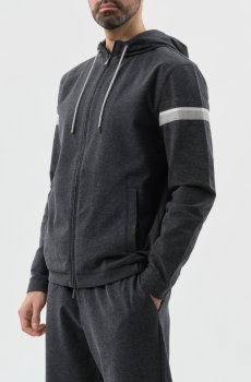 Спортивная кофта