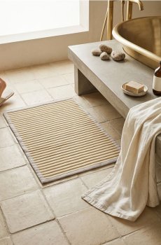 Килимок для ванної кімнати - нюдовий