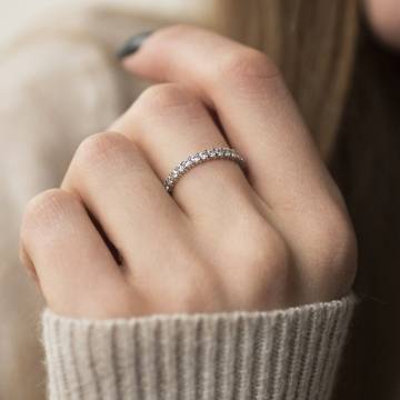 Серебряное кольцо с фианитами 112579 Серебряное кольцо с фианитами 112579