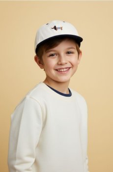 Бавовняна кепка з козирком і вишитим мотивом собаки - кремовий