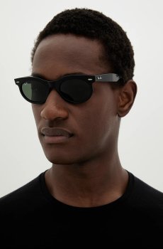 Солнцезащитные очки Ray-Ban