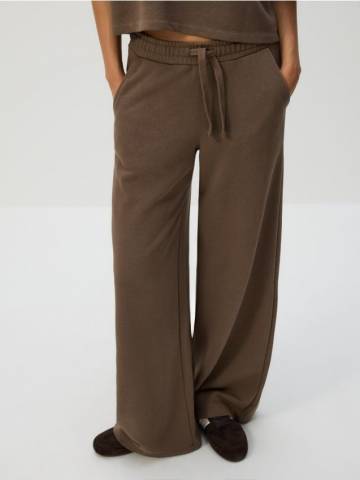 Reserved - Бавовняні спортивні штани - кавовий - YS812-84X