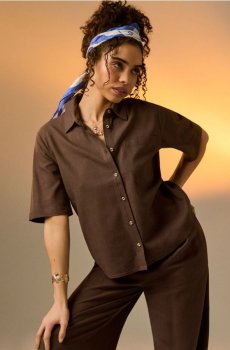 Віскозна сорочка з короткими рукавами з домішкою льону - пильно-коричневий