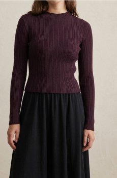 Водолазка в рубчик - буряковий