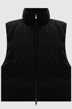 Черный пуховой жилет