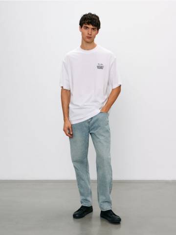 Футболка з принтом на спині Rick & Morty - білий