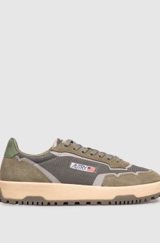 Зеленые комбинированные кроссовки WILDPACE