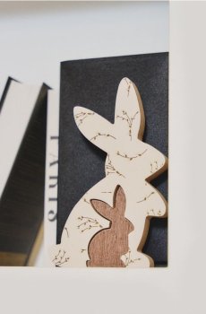 Великодня стояча декорація у формі зайця - білий