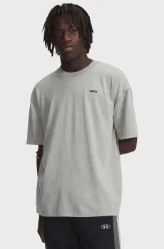 Мужская светло-серая футболка UA M HW OS LOGO WASH SS Серый XL Under Armour 1389147-069