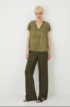 Блузка с примесью шерсти Medicine