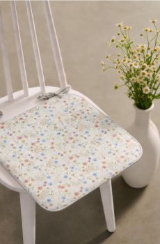 Подушка на стілець з квітковим мотивом - різнобарвний