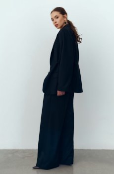 Чорний однобортний жакет з бічними завязками