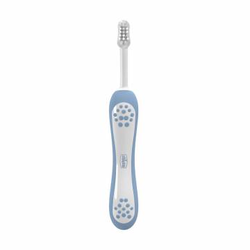 Детская зубная щетка Chicco First Milk Teeth от 6 месяцев до 3 лет, голубая, 1 шт Детская зубная щетка Chicco First Milk Teeth от 6 месяцев до 3 лет, голубая, 1 шт
