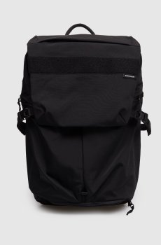 Черный рюкзак с логотипом
