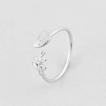 Серебряное кольцо Minimal 10438 Серебряное кольцо Minimal 10438