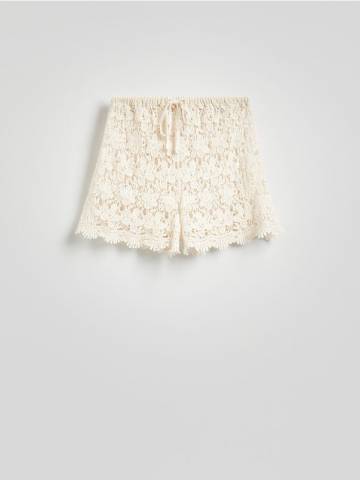 Reserved - LADIES` SHORTS - кремовий - 166CP-01X Reserved - LADIES` SHORTS - кремовий - 166CP-01X
