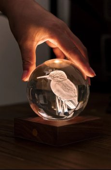 Светодиодная лампа Gingko Design Amber Crystal Light