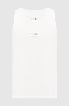 Белая майка в рубчике с нашивкой эмблемы