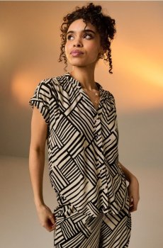 Віскозна сорочка з коротким рукавом і геометричним візерунком - різнобарвний