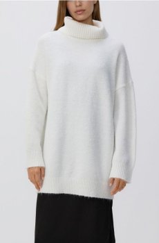 Reserved - Довгий светр з гольфом - кремовий - 151GS-01X