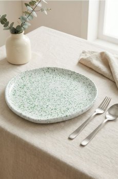 Тарілка з крапчастим візерунком - блідо-зелений
