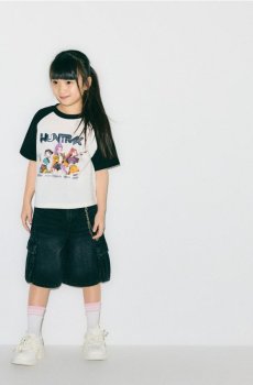 Reserved - Джинсові шорти з ланцюжком - чорний - 242HN-99X